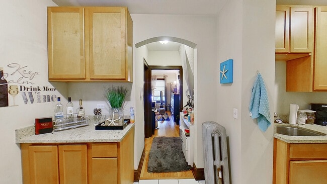 Photo - 1925 Grove Ave Unit B4