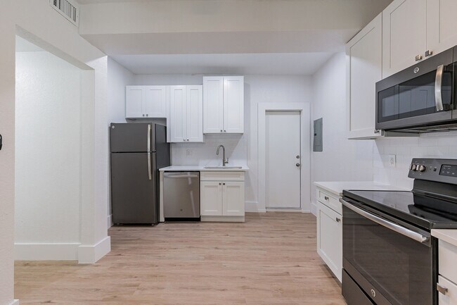 224 South Melville