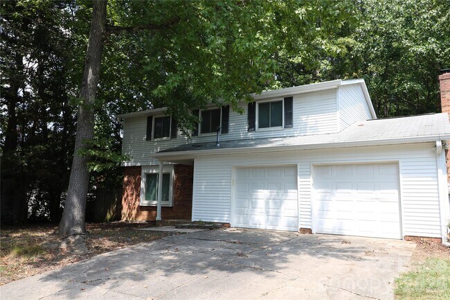 Photo - 9211 Nash Ave