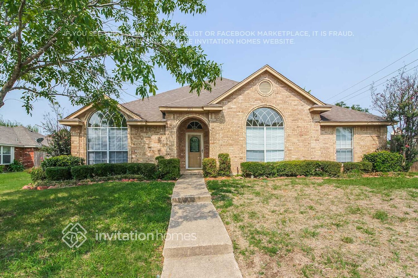 Photo - 703 Fox Glen Rd House