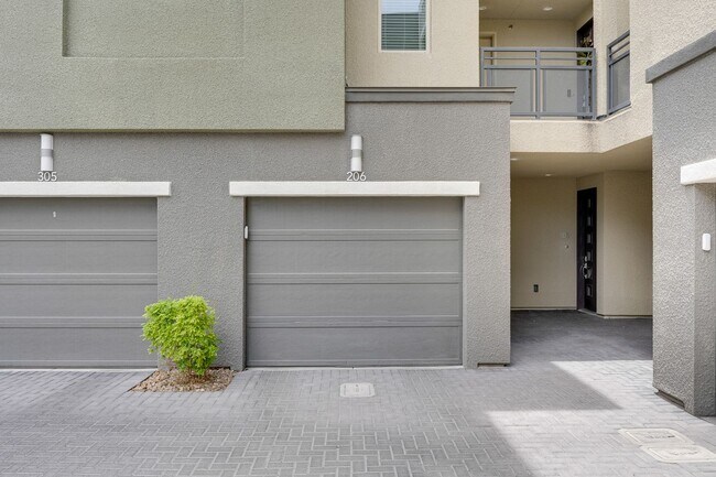 11231 Hidden Peak Ave