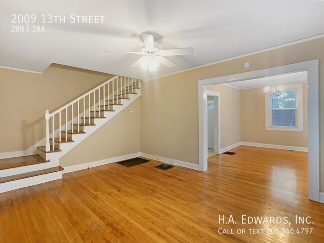 Photo - 2009 13th St