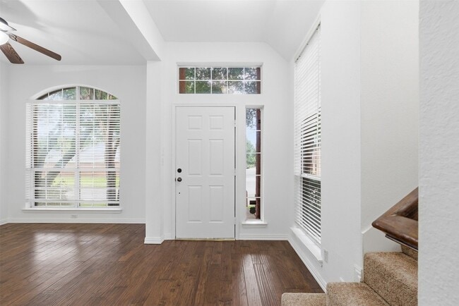 Photo - 3221 Corning Dr