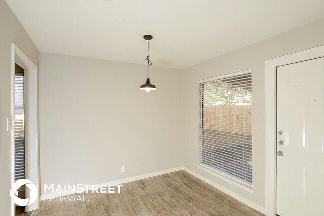 Photo - 2923 Black River Ln