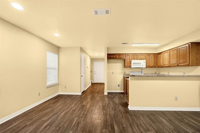 Photo - 1716 S Waco St