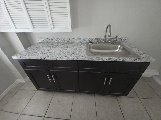 Photo - 110 Lemon St