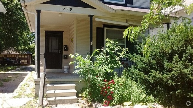 Building Photo - 1229 N Capitol Ave Unit #2 Rental