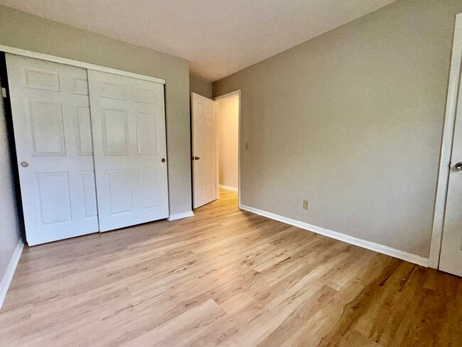 Photo - 511 Diven Ln