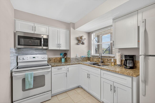 Photo - 225 Bonnie Blvd Unit 208