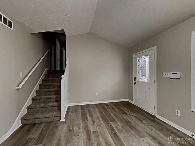 Photo - 476 Hale Haven Dr Casa