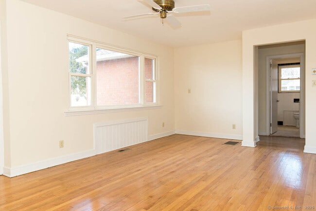 Photo - 68 Parsonage St