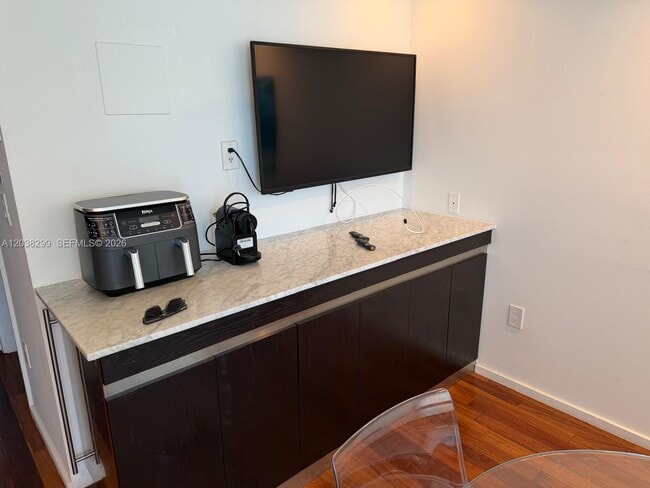 Photo - 1601 West Ave Unit 212
