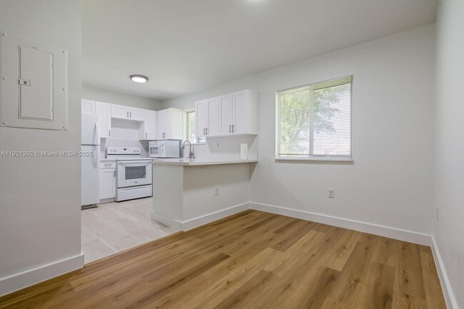 Photo - 990 NE 33rd Terrace Unit 201