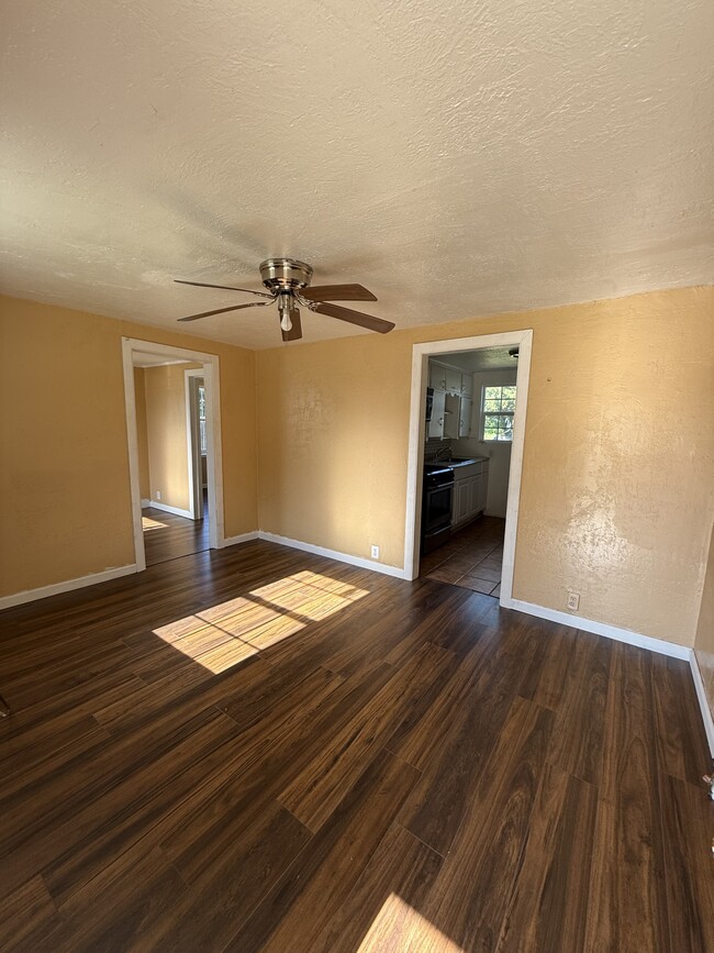 Photo - 1827 N 2nd St