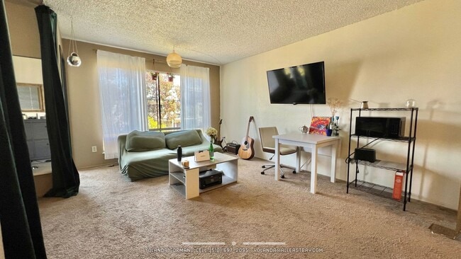 Photo - Lovely Top Floor Studio at Watergate Community - Partially Furnished Unit 424