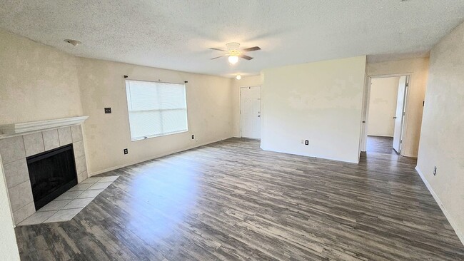 Photo - 8103 Zephyr Ct