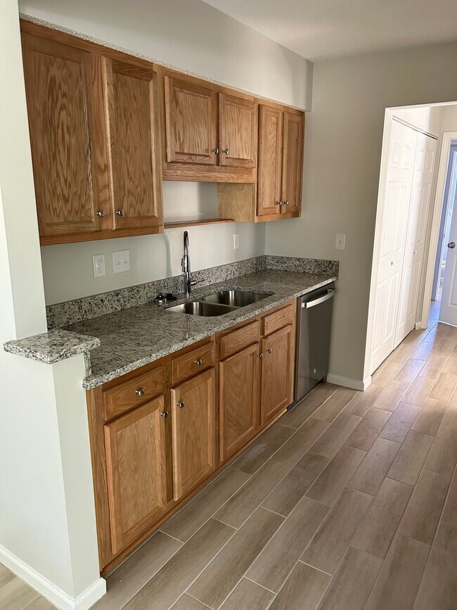 465 Crabapple Ct Apartments For Rent in Orange Park, FL