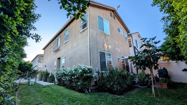 Building Photo - 7600 N Courage Way