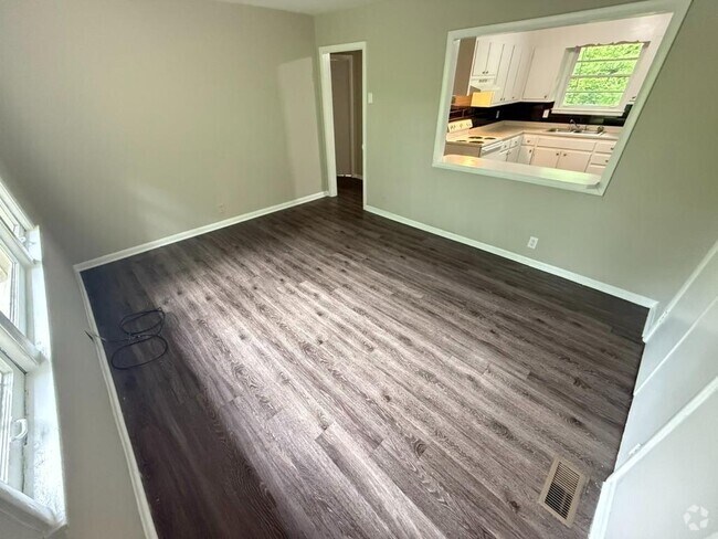 Building Photo - 5007 Brewer Ct Rental