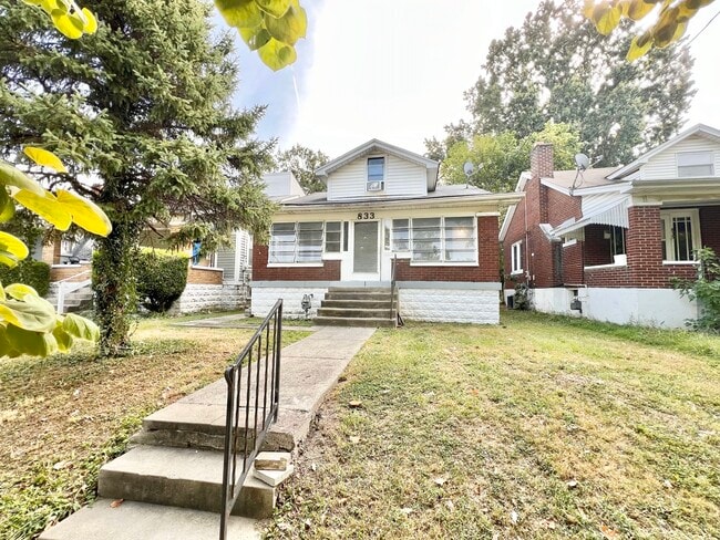 Photo - 833 S 41st St