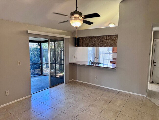 Photo - 2/2 Townhome Located in Palm Harbor WITH G...