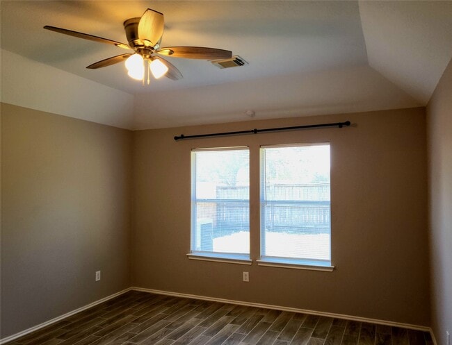 Photo - 2734 Trinity Glen Ln