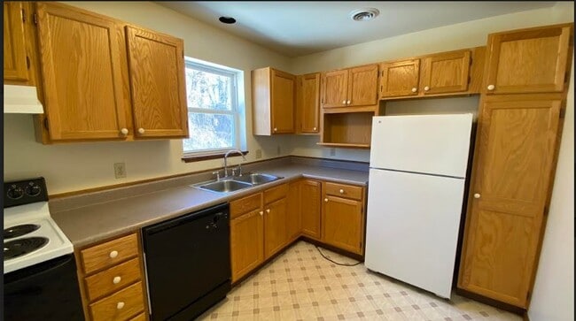 Building Photo - 1941 Western Ave