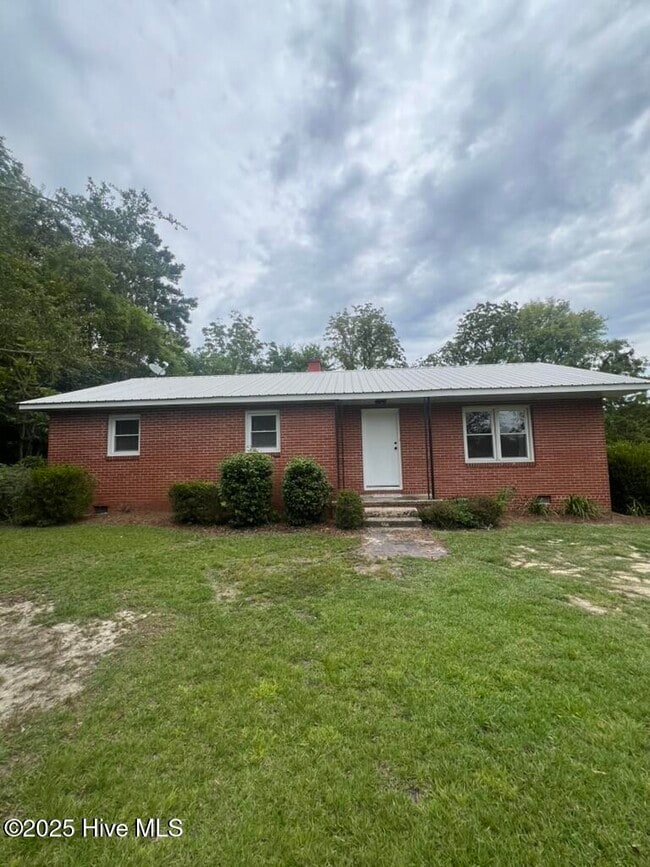 Building Photo - 10501 NC-211 Rental