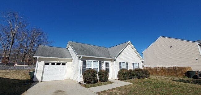 Photo - 4613 Mallard Creek Dr House