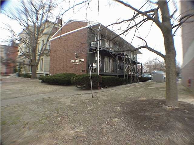 Photo - Town Central Apartments