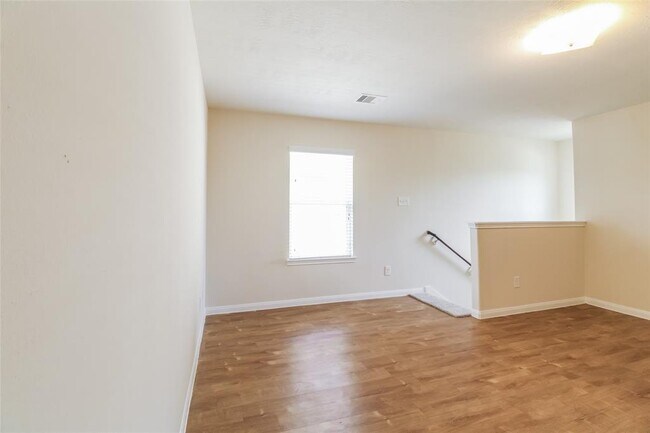 Photo - 726 North Ella Creek Drive