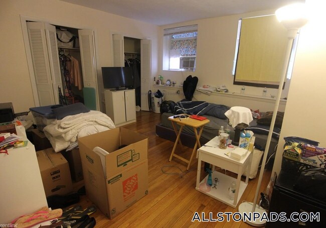 Photo - 20 Armington St Unidad 12