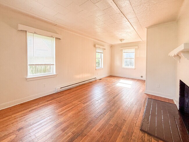 Photo - 3415 Danbury Rd