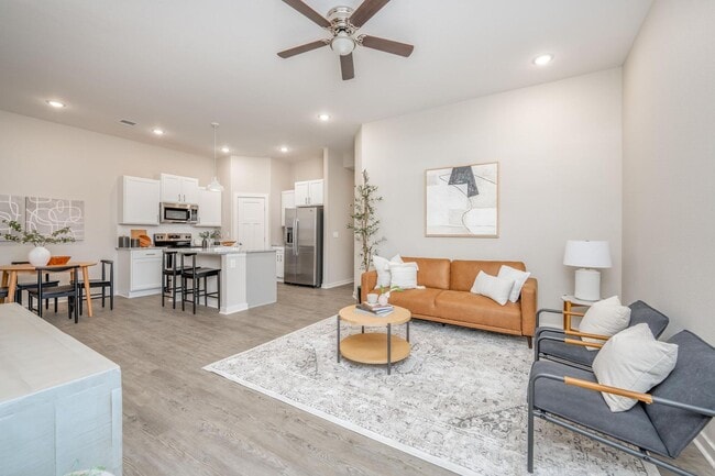 Photo - 3 bedroom 2 bath Townhome  - Flexible Leas...