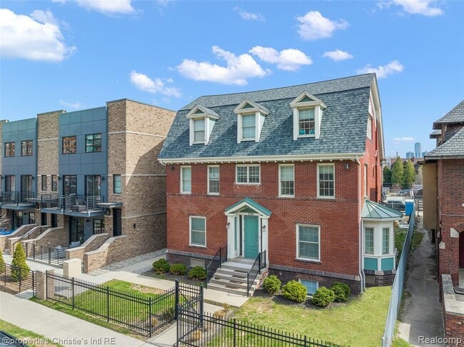Building Photo - 248 Mack Ave Rental