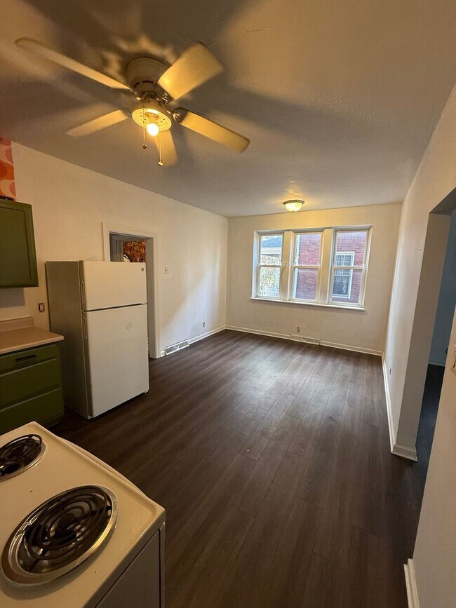 Photo - 260-262 Freeport Road Unit 1