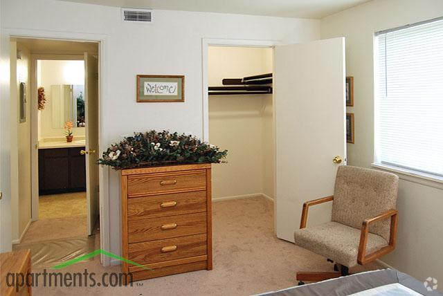 Habitación - Lake Park Apartments