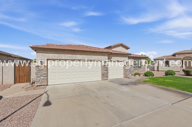 Photo - 12442 N 82nd Ln