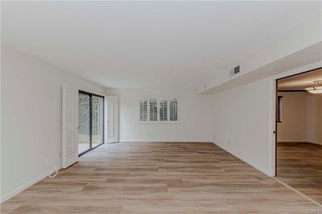 Building Photo - 1113 Steinhart Ave