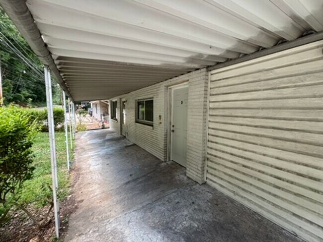 Photo - 2 Bed | 1 Bath | Value Rental Unit Willey St - B