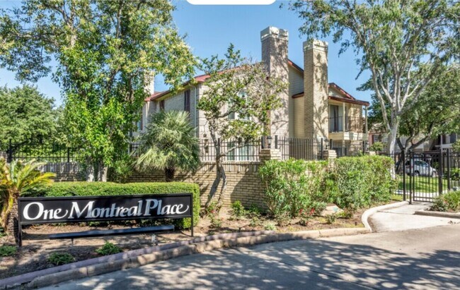 Building Photo - 2120 El Paseo St Unit True