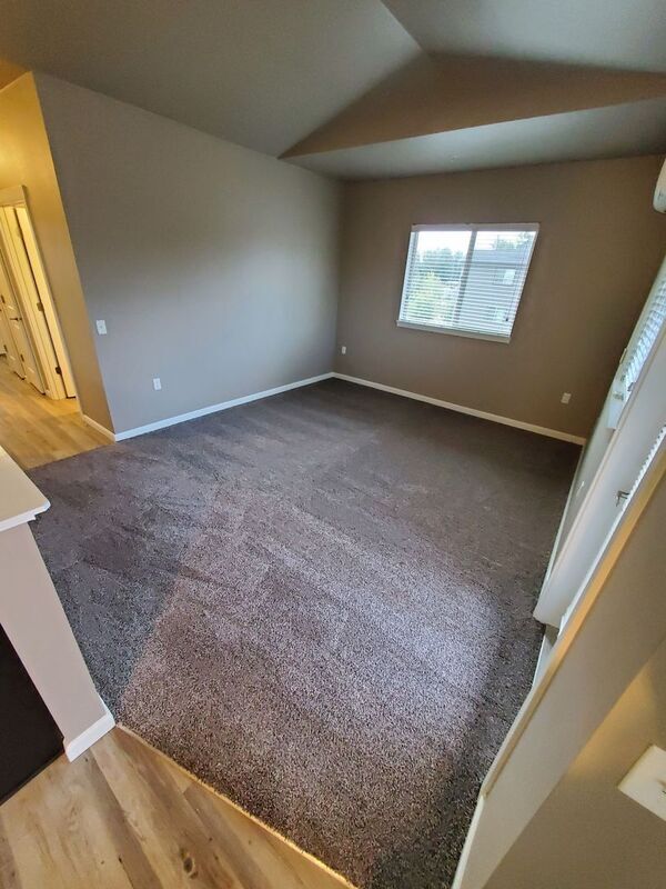 Photo - 4261 Hawthorne Ave NE Unit 319