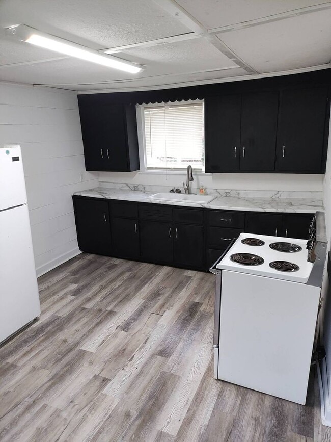 Photo - 2205 N 2nd St