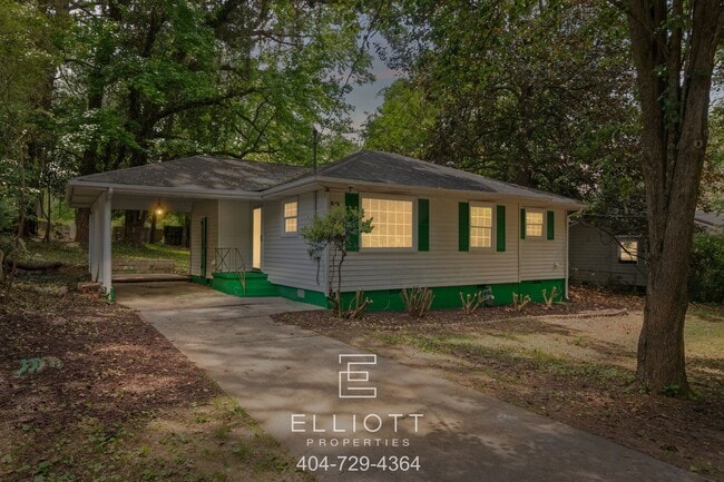 Photo - 1095 Oakfield Dr SE