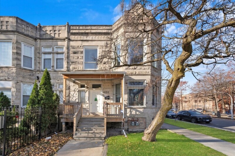 Photo - 1500 S Trumbull Ave Unit 2