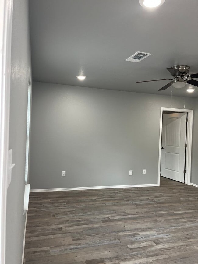 Photo - COX-VINE STREET Unit B