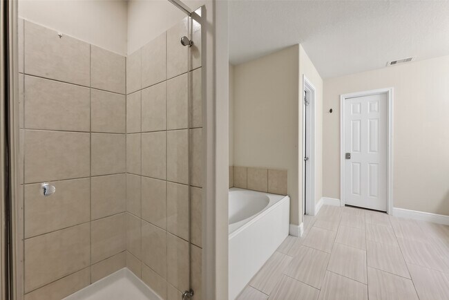 Photo - 5055 Juniper Spring Trail