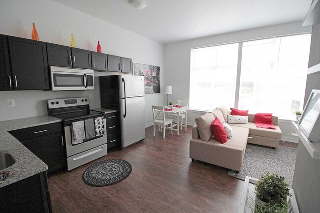 VIDA MODERNA - C Street Flats