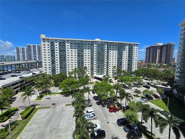 Photo - 19380 Collins Ave Unit 807