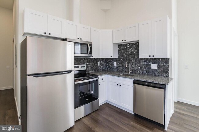 Photo - 5303 Chester Ave Unit 203